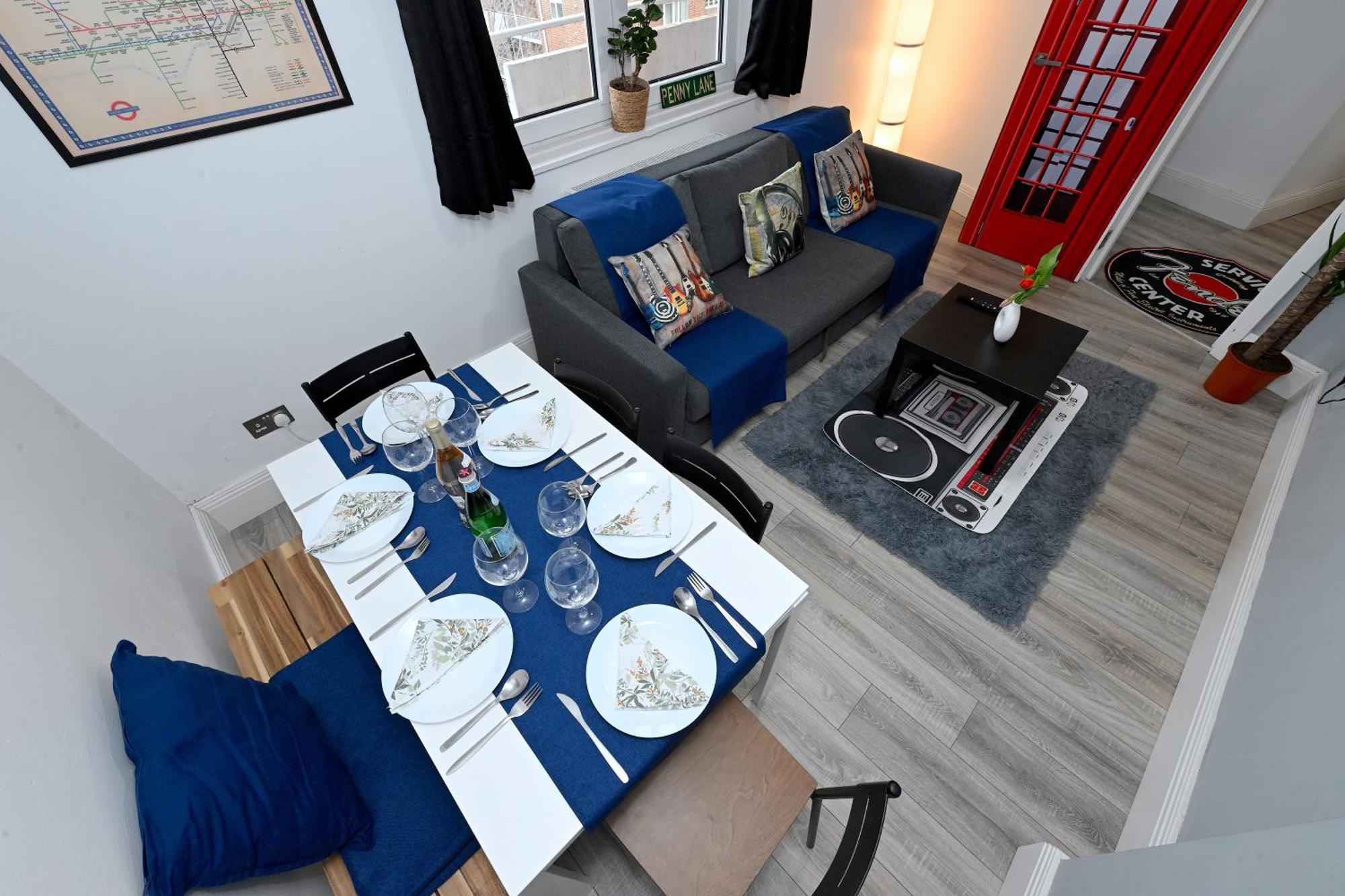 Superb 4 Bedroom Flat In The Heart Of Camden Town ลอนดอน ภายนอก รูปภาพ