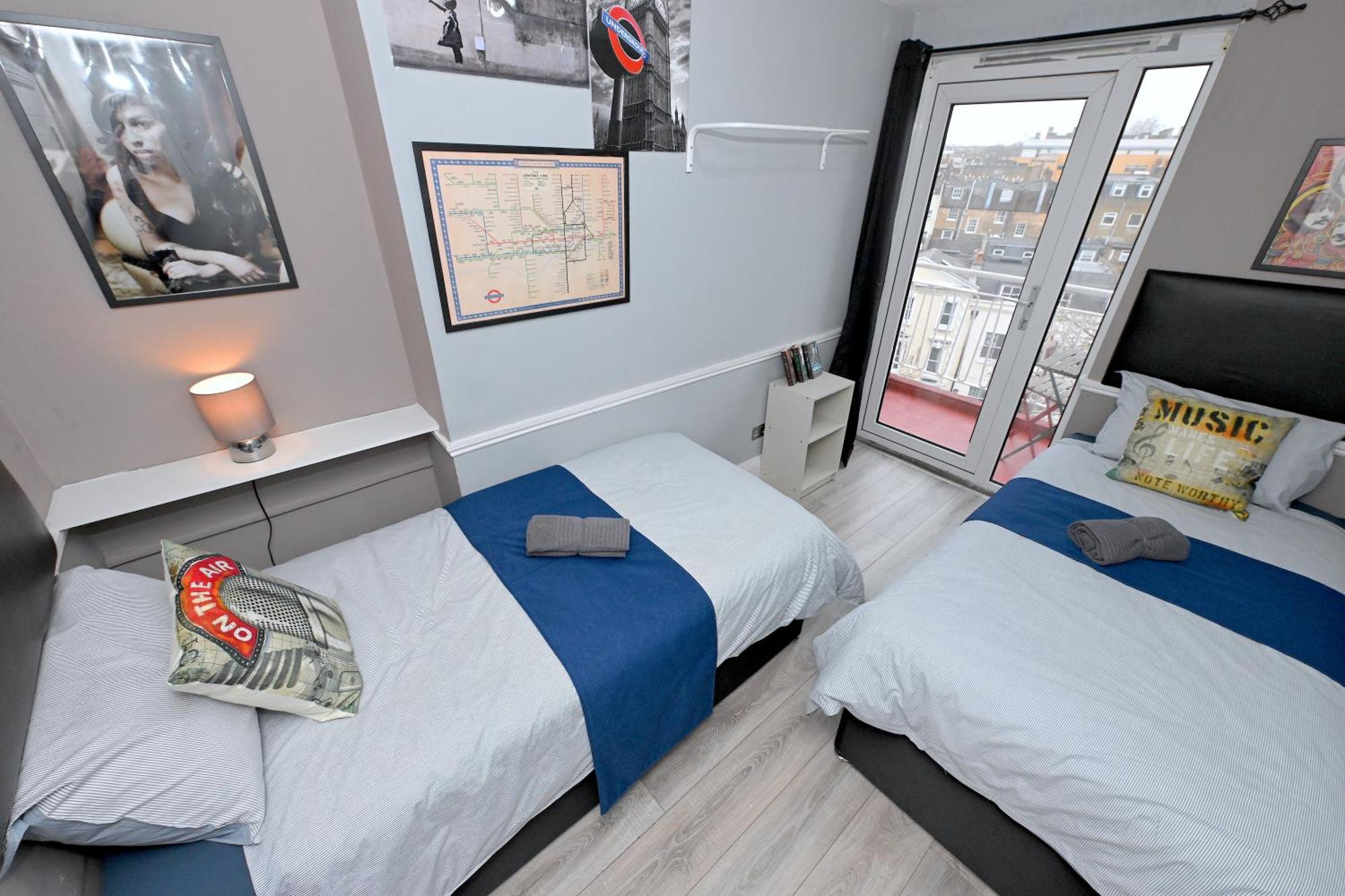 Superb 4 Bedroom Flat In The Heart Of Camden Town ลอนดอน ภายนอก รูปภาพ